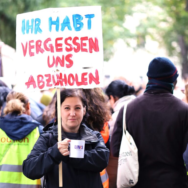 Solidari-TEA am Bildungs-Streik